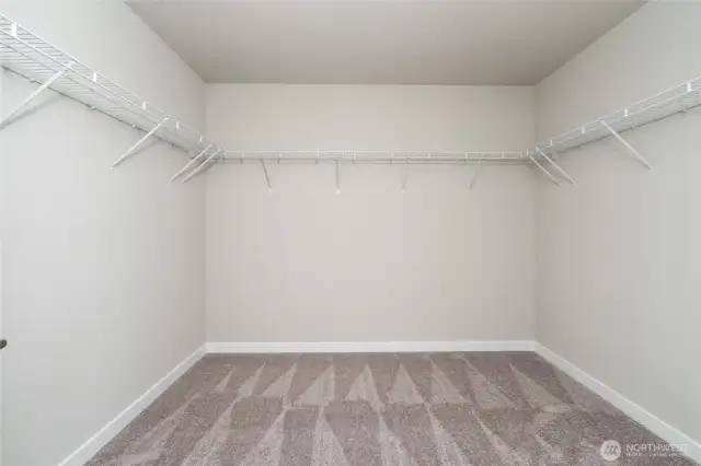 Photos are of another home in the community and are for illustration purposes only to reflect typical finishes.  May depict seller enhancements.  Colors and options may vary.