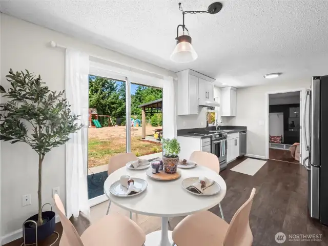 Spacious kitchen with quartz and SS