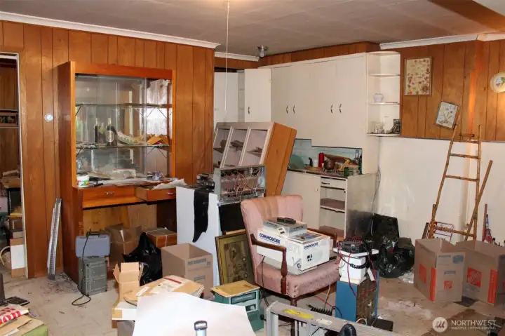 Interior 2