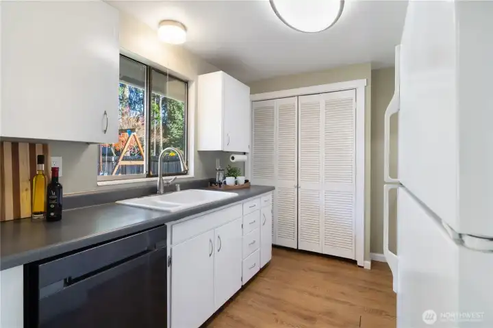 Back yard views from the kitchen while making lunch and snacks