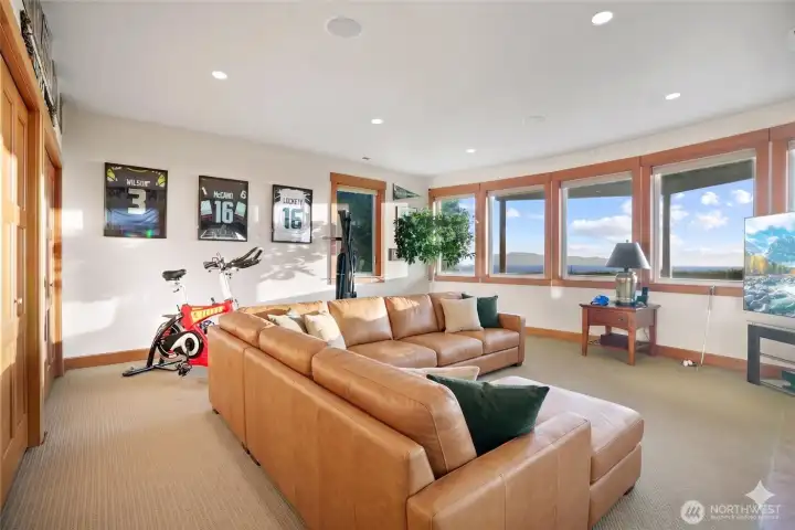 Bonus Rm on lower level