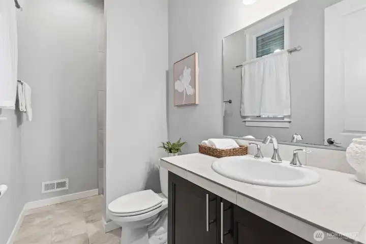 3/4 Hallway Bath - Main Floor 3/4 Hallway Bath - Main Floor
