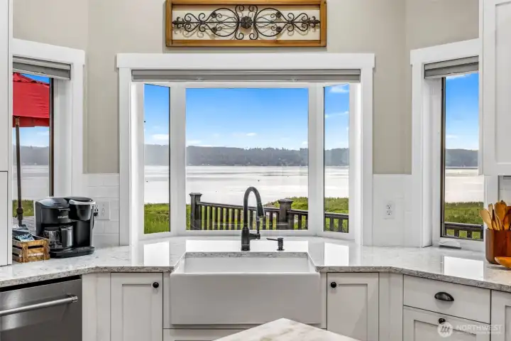 Doing dishes has its benefits with the view of the canal Doing dishes has its benefits with the view of the canal