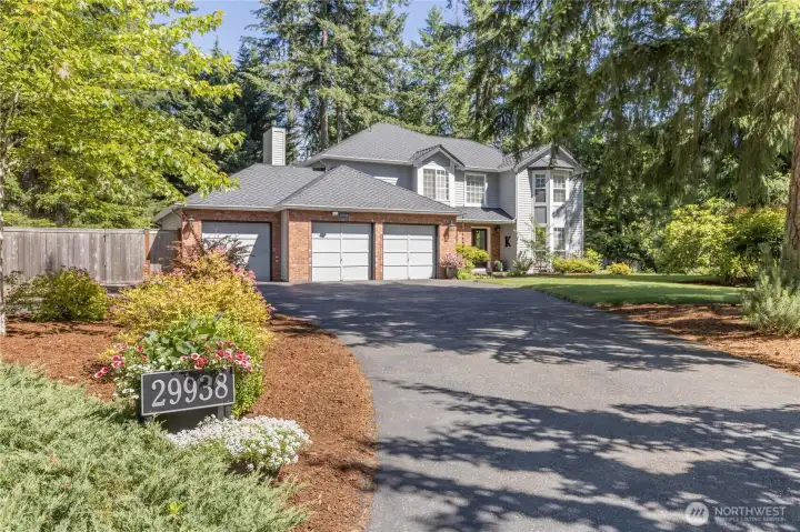 Welcome to the sought-after Remington neighborhood! Enjoy exclusive access to a private park, sports fields and trails, plus perks at nearby Druids Glen Golf Course.