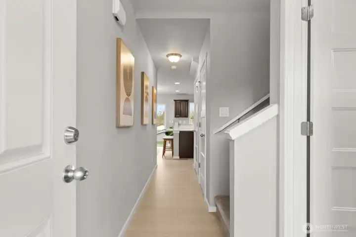 Photographs are for illustrative purposes only. Features, finishes, interior/exterior colors, landscaping and floorplan shown may vary from actual homes built