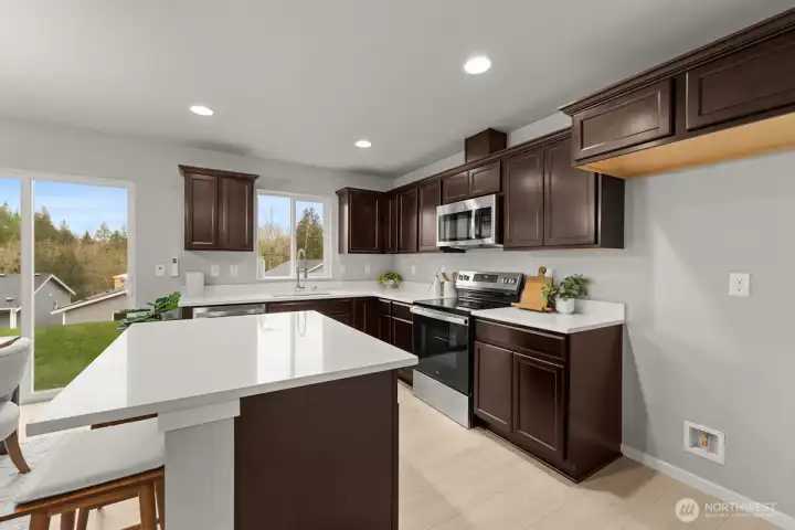 Photographs are for illustrative purposes only. Features, finishes, interior/exterior colors, landscaping and floorplan shown may vary from actual homes built