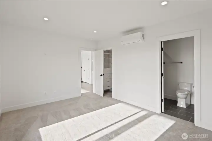 w/attached walk-in-closet & bath.