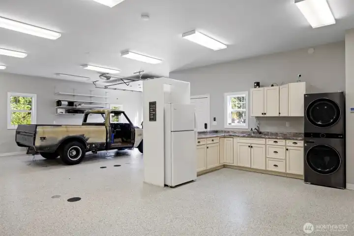 detached shop with laundry