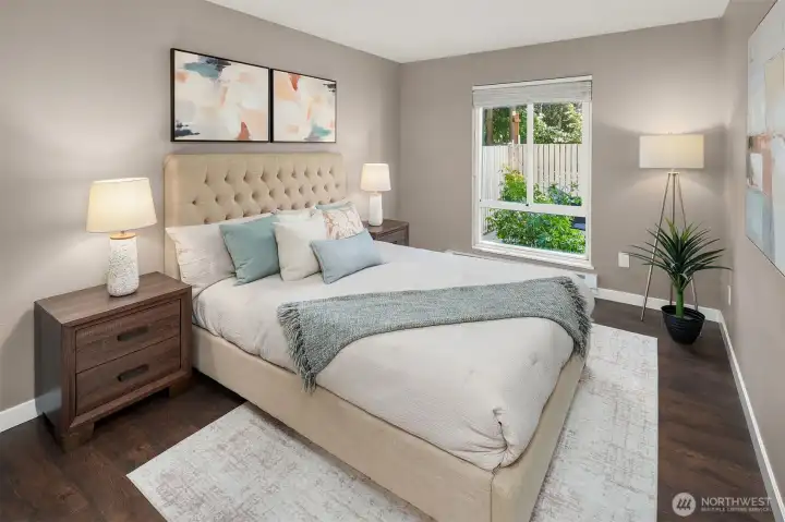 Large 2nd bedroom or home office?