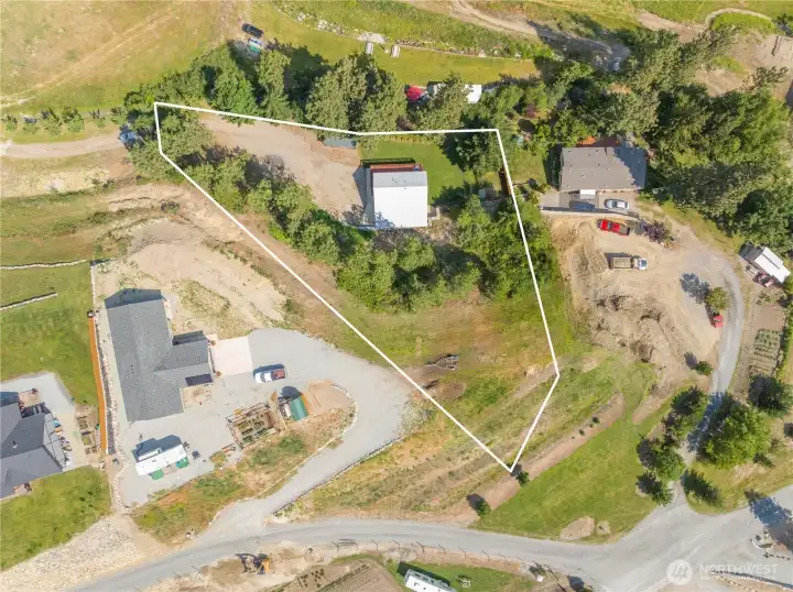 Annotated aerial property view.
