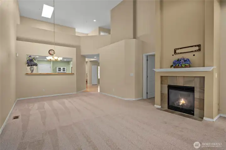 All that room - perfect for entertaining or hosting holiday get togethers. All that room - perfect for entertaining or hosting holiday get togethers.