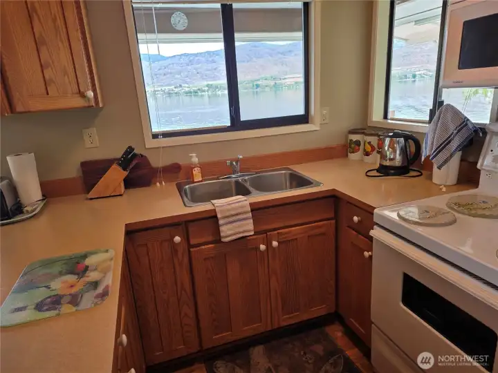 Main Levl Kitchen Main Levl Kitchen