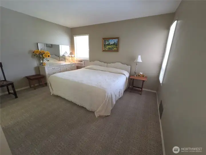 Master Bedroom Master Bedroom
