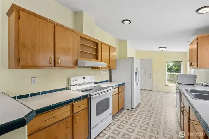kitchen includes all appliances.
