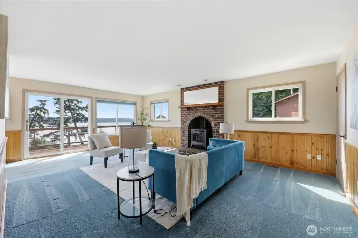 Main House: Living Room