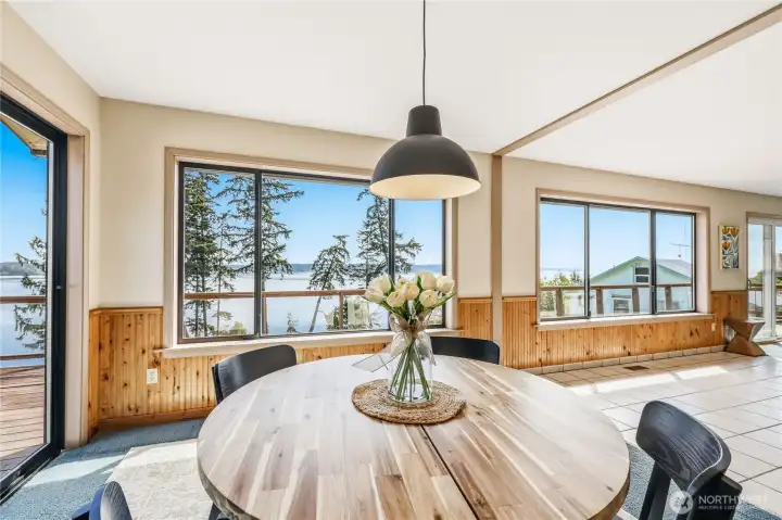 Main House: Dining Room