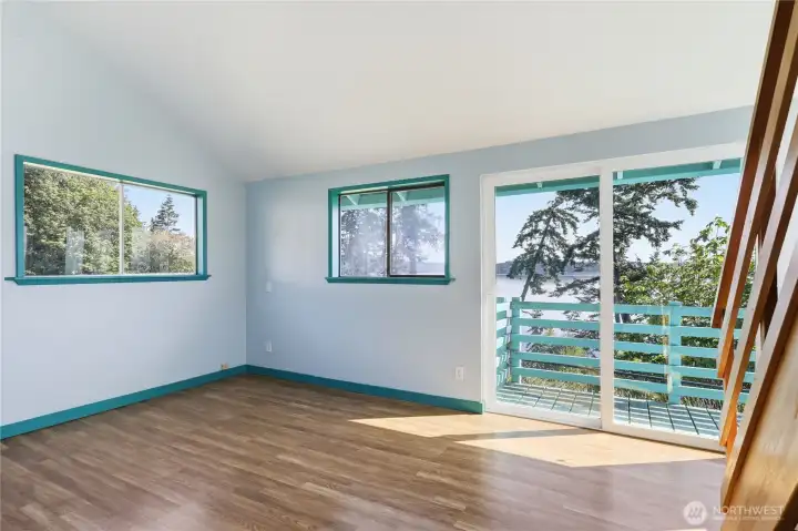 Cottage Bedroom with loft for extra storage/sleeping - not full height