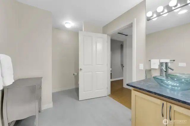 Room for many individuals to get ready at the same time.