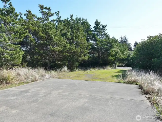 Front concrete driveway.