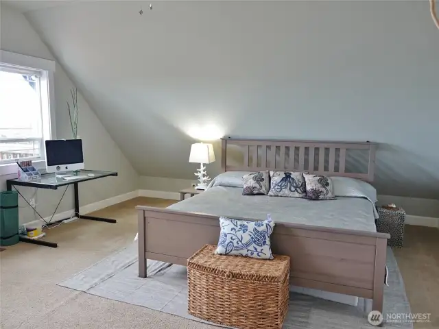 Main Bedroom -- comfortable furnishings.