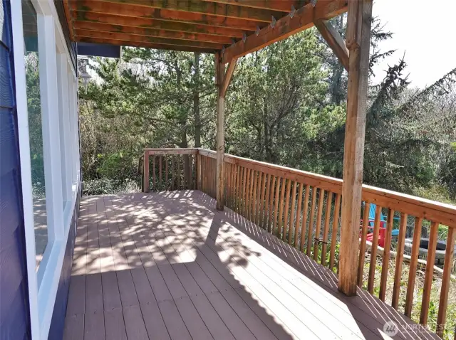 1st floor Rear Deck.