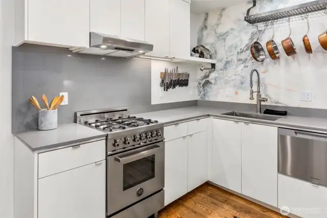 Kitchen with high-end stainless steel appliances