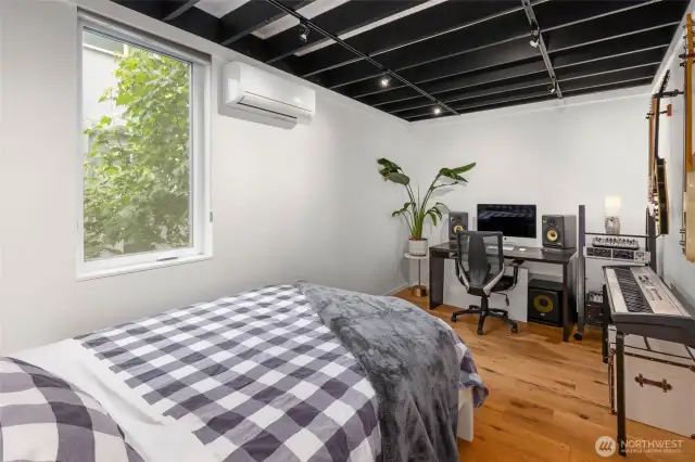 2nd floor bedroom