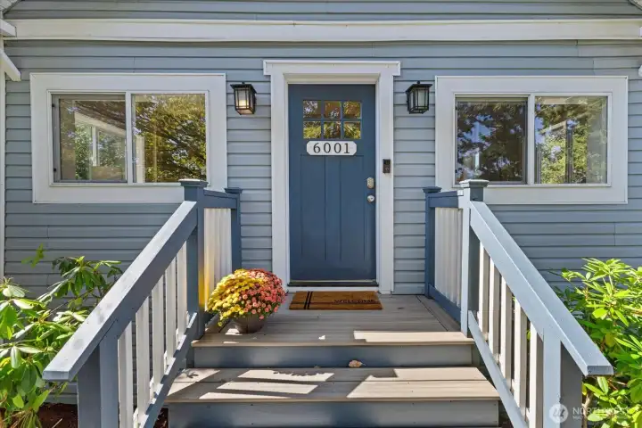 A welcoming porch come on inside...