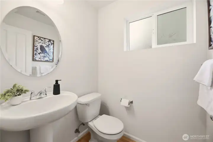 Window in powder bath brand new