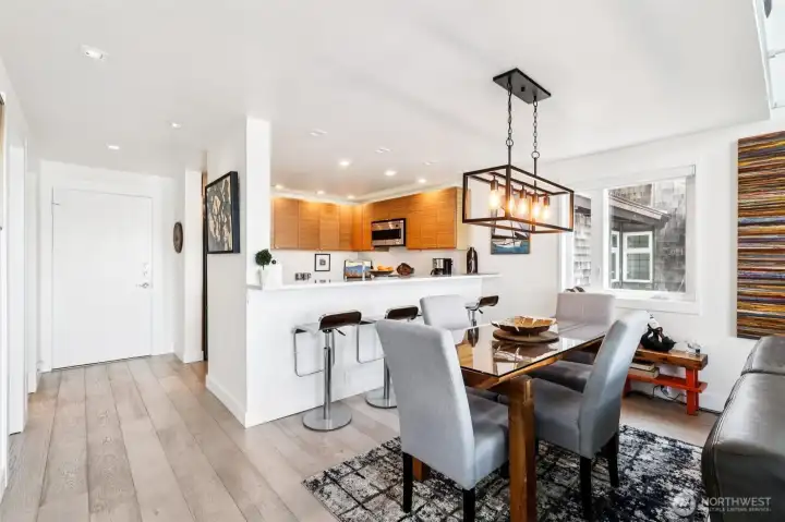 Dining area & kitchen.