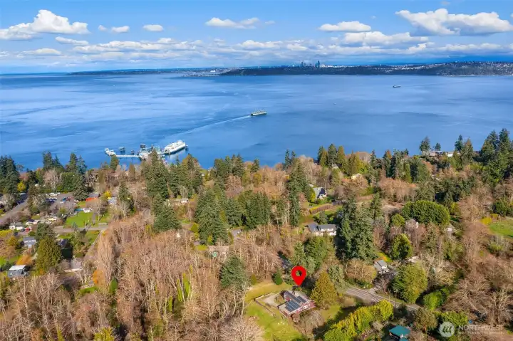 Property is well-located within moments of ferries to all that the Puget Sound has to offer.