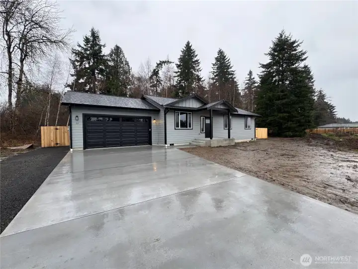 Photos are of similar home with similar finishes