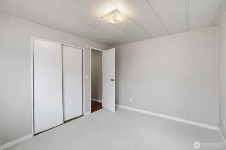 2nd bedroom with closet
