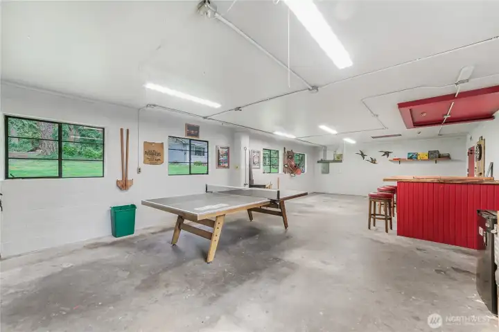 This would also make an excellent shop or studio.