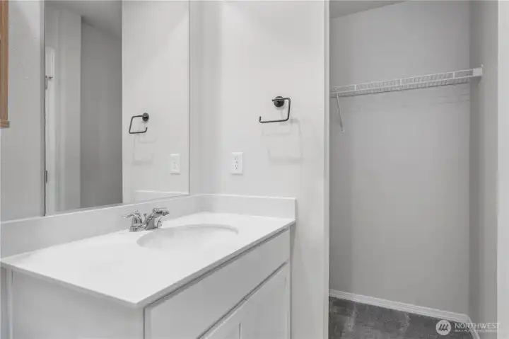 Primary bath with walk-in closet