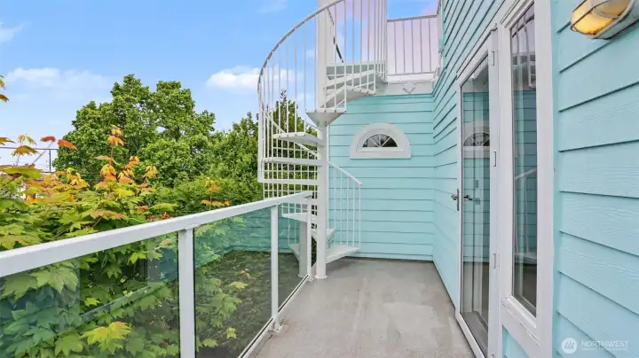 Unique spiral staircase to rooftop deck Unique spiral staircase to rooftop deck