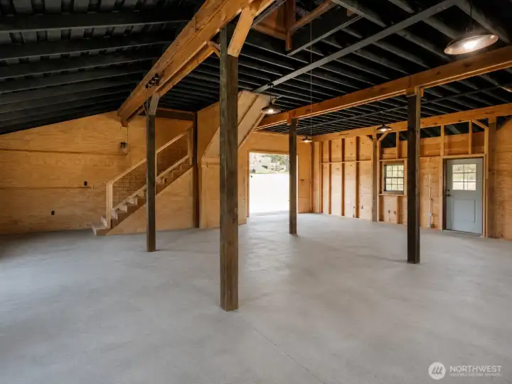 Large Barn with partial wall that can be removed if wanted