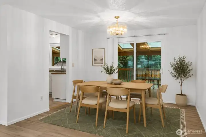 Dining Room - virtually staged. Dining Room - virtually staged.