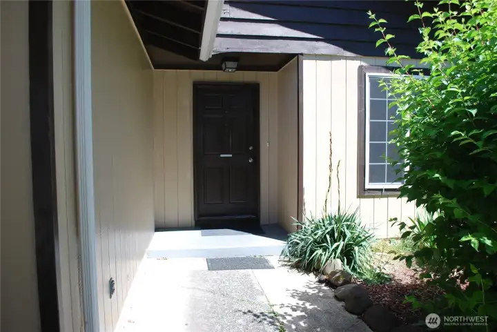 Located in a quiet neighborhood with easy access to JBLM, I-5, SR 512, shopping, services, and Spanaway Lake. Award winning Bethel Schools. Located in a quiet neighborhood with easy access to JBLM, I-5, SR 512, shopping, services, and Spanaway Lake. Award winning Bethel Schools.