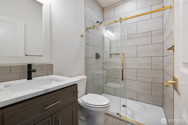 PHOTOS ARE FOR ILLUSTRATION PURPOSES ONLY- some upgrades may be shown, Call LA for details