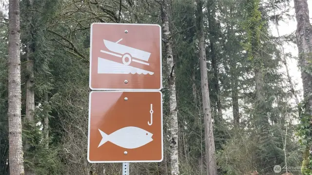 Local public boat launch is just down the road for quick and easy access to let the boat in and enjoy the day.