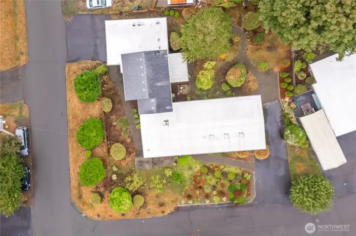 See the spacious property and thoughtful design from above—your future home in full perspective