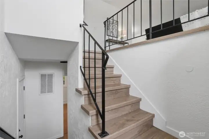 Functional split level floorplan