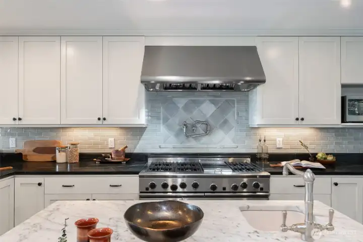 48" Viking Range can do it all.