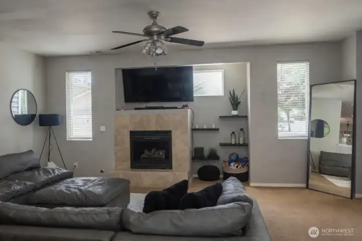 Natural Gas Fireplace in living room