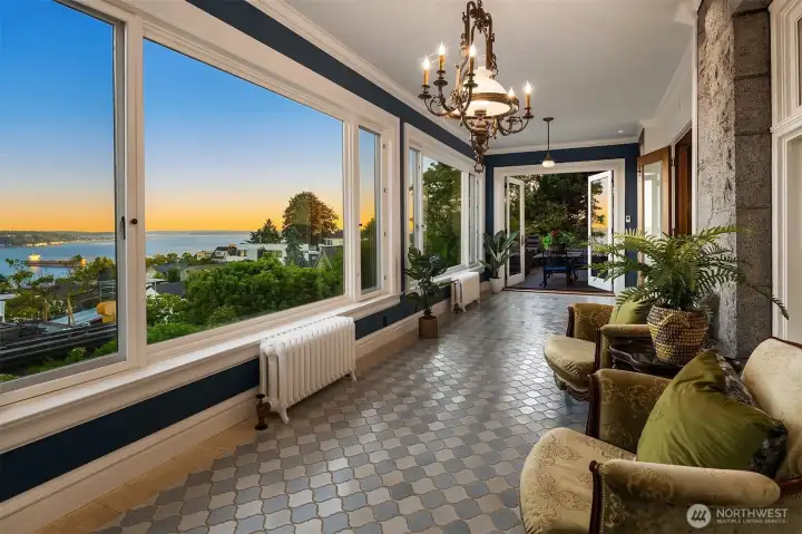 Covered Outdoor living with view