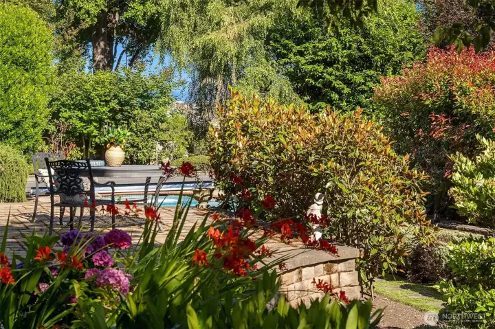 Beautiful Landscaped Gardens