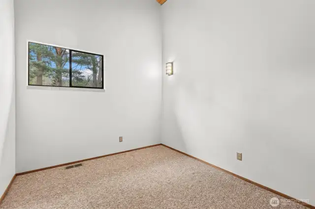 3rd bedroom.  Just on the other side of the blank wall is the covered carport.  Easy expansion for more sq ft.