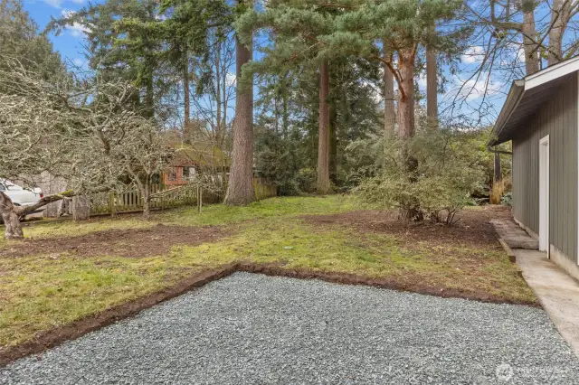 Awesome gravel area to back out of garage & turn around.