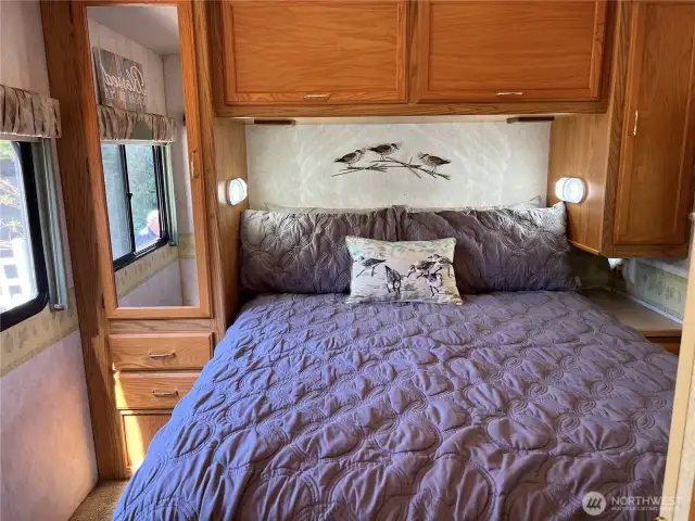 Queen sized bed.